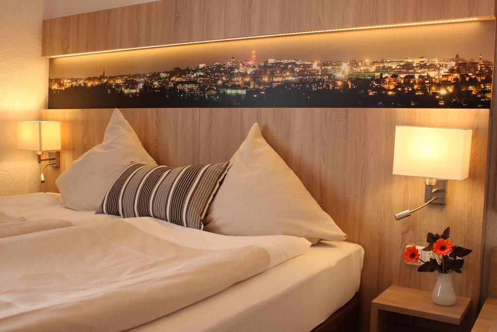 Hotel Restaurant Kromberg Remscheid Szoba fotó