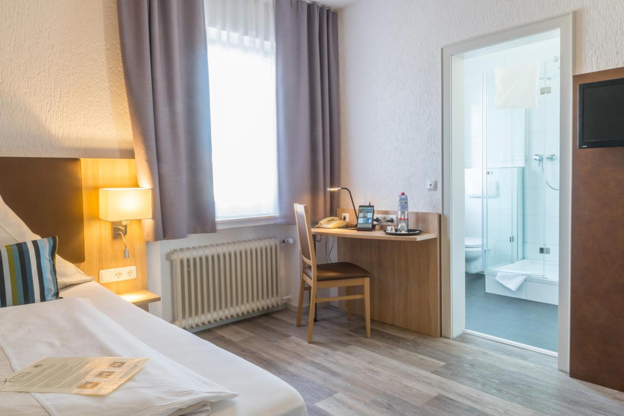 Hotel Restaurant Kromberg Remscheid Kültér fotó
